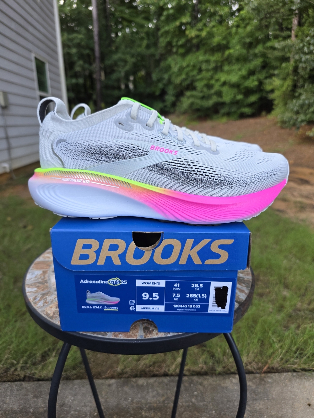 Brooks Adrenaline GTS 25 Oyster/Pink Running Shoes Women's Size 9.5 Worn 1x Box